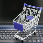 Teknologi e-Commerce untuk Daya Saing UMKM di Era Digital